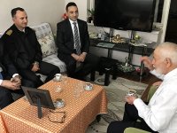 Karşıyaka'daki şehit ailelerini ziyaret ettiler