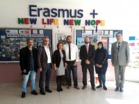 Karşıyaka'daki üç okulun Yeni Hayat Yeni Umut projesine ilgi