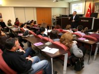 Karşıyakalı anne ve babalar okullu oldu