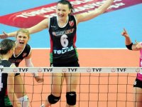 Karşıyakalı bayanlar iddialı hazırlanıyor