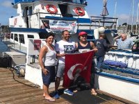 Karşıyakalı Emre bu kez Santa Catalina'dan Los Angeles'e yüzdü... 