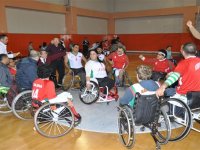 Karşıyakalı engelli sporcuların bileği bükülmüyor