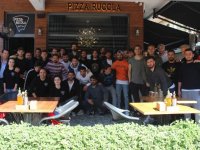 Karşıyakalı futbolculara pizza dopingi...