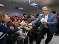 Karşıyakalı kadınlar gönüllerince eğlendi