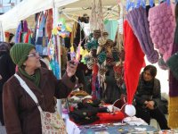 Karşıyakalı kadınlardan yılbaşı kermesi