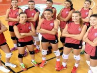 Karşıyakalı kızlar, Balıkesir'e hazırlanıyor...