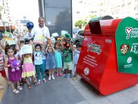 Karşıyakalı minikler ''kardeşlerine'' sahip çıkıyor