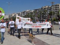 Karşıyakalılar Ata'dan Ana'ya yürüdü...