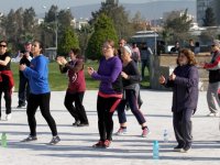 Karşıyakalılar güne sporla başlıyor...