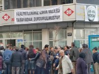 Karşıyakalılar'ın hastane kapatılmasına tepkileri büyüyor...