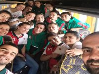 Karşıyaka'nın genç kızları yarı finalde...