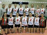 Karşıyaka'nın gençleri filede liderliğini sürdürdü