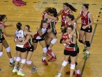 Karşıyaka'nın gururu filede kızlar... 