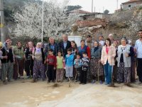 Karşıyaka'nın köylerine 2 bin adet meyve fidanı