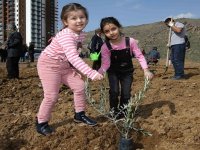 Karşıyaka’ya “Barış fidanları” dikildi…
