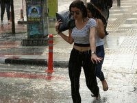 Karşıyaka’ya metre kareye 20,6 kg yağmur yağdı