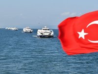 Karşıyaka'ya son vapur 03.00'de...