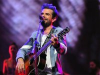 Kenan Doğulu İzmir'de caz söyleyecek