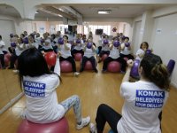 Konaklı kadınlar sporla stres atıyor