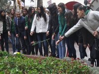 KSK Voleybolcu kızlar Ata'nın annesini andı