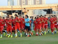 KSK'de Azat Yeşil aba altından sopa gösterdi