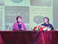 Liseler Arası Kitap Haftası ve Okuma Günleri'nin açılışını Uzuner yaptı