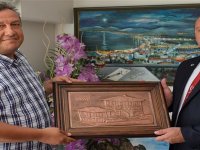 Makedonyalı Atatürkçülerden Dikili’ye çıkartma