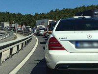 Manisa-İzmir karayolunda heyelan...