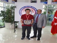 Matematik Olimpiyatları'ndan madalya ile döndü