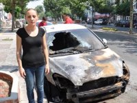 Meclis üyesiyle tartışan bayanın arabasını yaktılar!