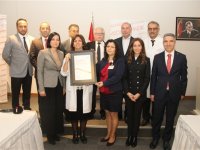 Medical Park İzmir Hastanesi'ne büyük onur
