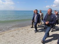 Menderes’te sahiller yaza hazırlanıyor