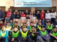 Metin Aşıkoğlu Ortaokulu'ndan Mardinli kardeşlerine...