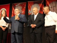 MHP Karşıyaka İlçe Teşkilatı'nın konferansında duygulu anlar