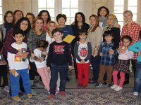 Minik yüreklerden öğretmenlerine büyük hediye