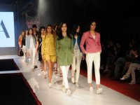 Moda rüzgarı Karşıyaka’da esti