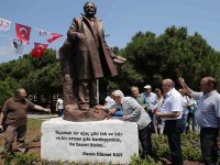 Nazım Hikmet Karşıyaka’da anıldı