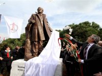 Nazım Hikmet Karşıyaka'da şiirleriyle anılacak