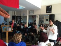 Nesrin Beykoz, Karşıyaka ilçe toplantısında gözyaşlarını tutamadı 