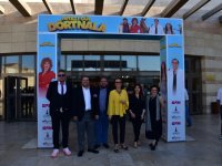 Niyazi Gül'e İzmir'de bol kahkalı ve alkışlı gala