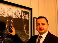 Oğlunun fotoğraflarıyla otizme dikkat çekecek