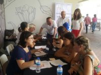 Öğrencilere ''Geleceğin için yanındayız'' dediler