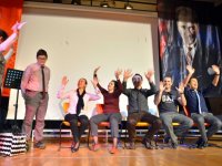 Öğretmenler oynadı, öğrenciler izledi