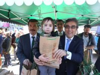 Orman Haftası etkinliklerinde Karşıyaka’da bin adet fidan ücretsiz dağıtıldı