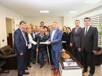 Ormancılar kazada sakat kalan işçi arkadaşlarına sahip çıktı