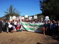 Para geçmeyen pazar Seferihisar'da kuruluyor