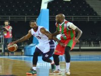 Pınar Karşıyaka Ankara'da galibiyeti uzatmada aldı