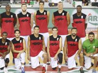 Pınar Karşıyaka Aris ile finalde karşılaşıyor