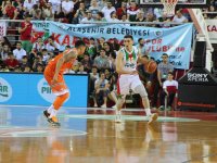 Pınar Karşıyaka ateşle oynuyor