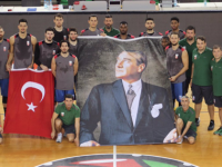 Pınar Karşıyaka, Avrupa'da İstanbul deplasmanında